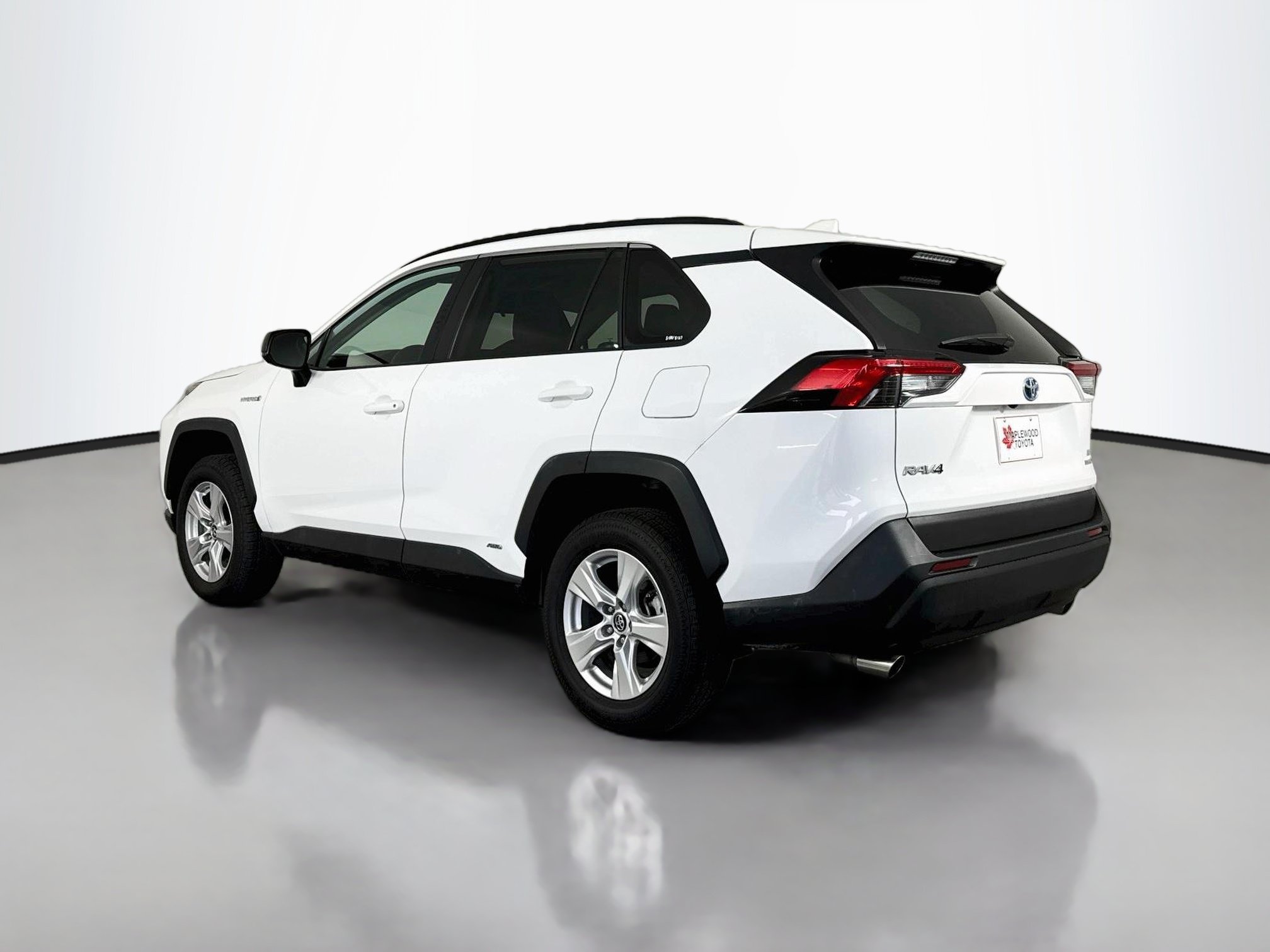 Used 2020 Toyota RAV4 LE AWD/4WD image 5