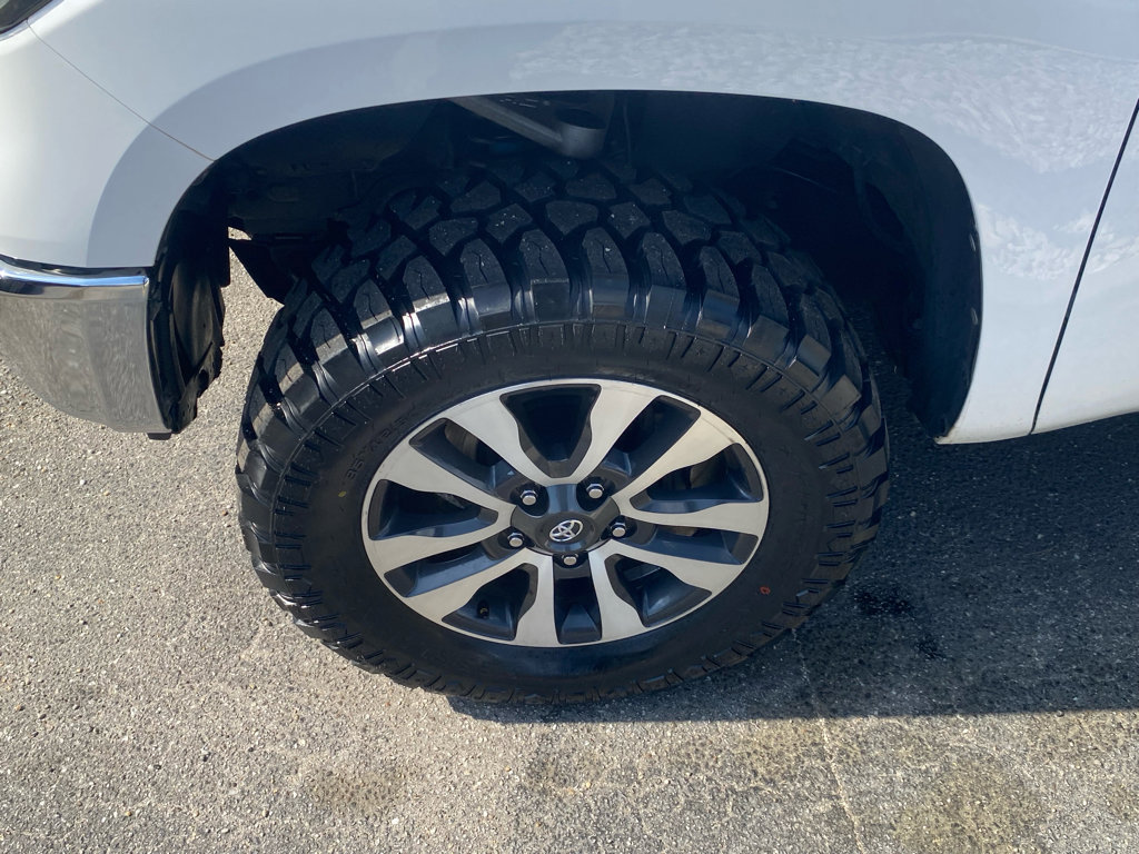 Used 2019 Toyota Tundra SR5 w/ TRD Off Road Package image 15