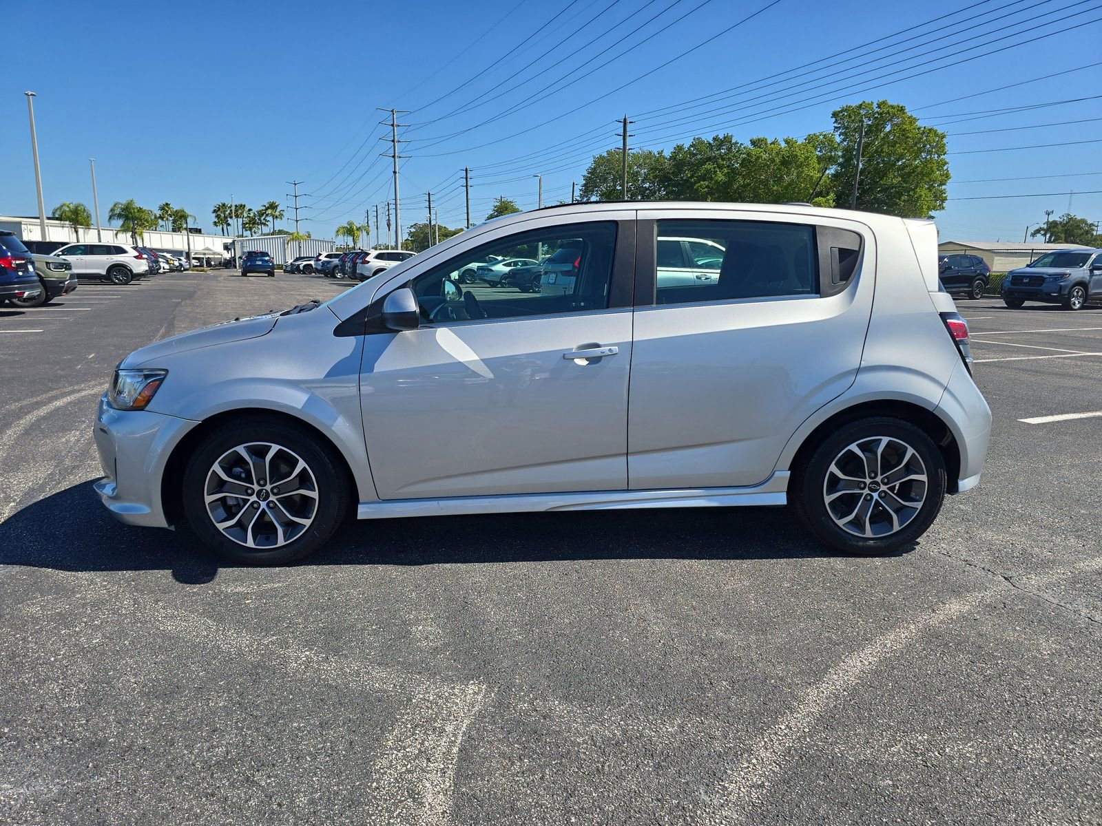 Used 2019 Chevrolet Sonic LT w/ Convenience Package FWD image 6