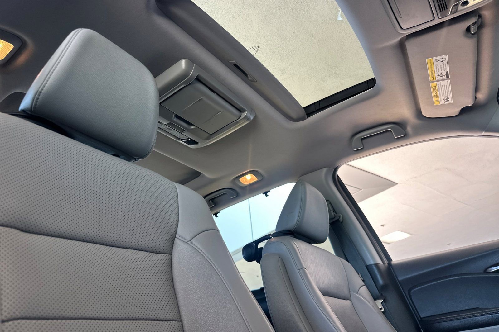 Used 2017 Honda Pilot Elite image 14