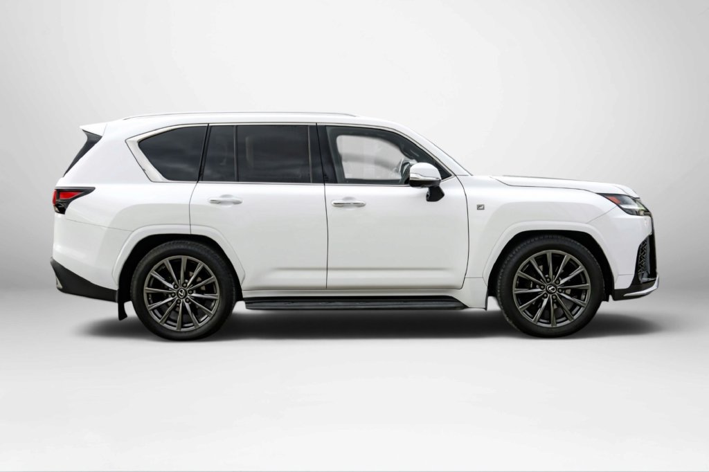 Used 2024 Lexus LX 600 F Sport AWD/4WD image 5