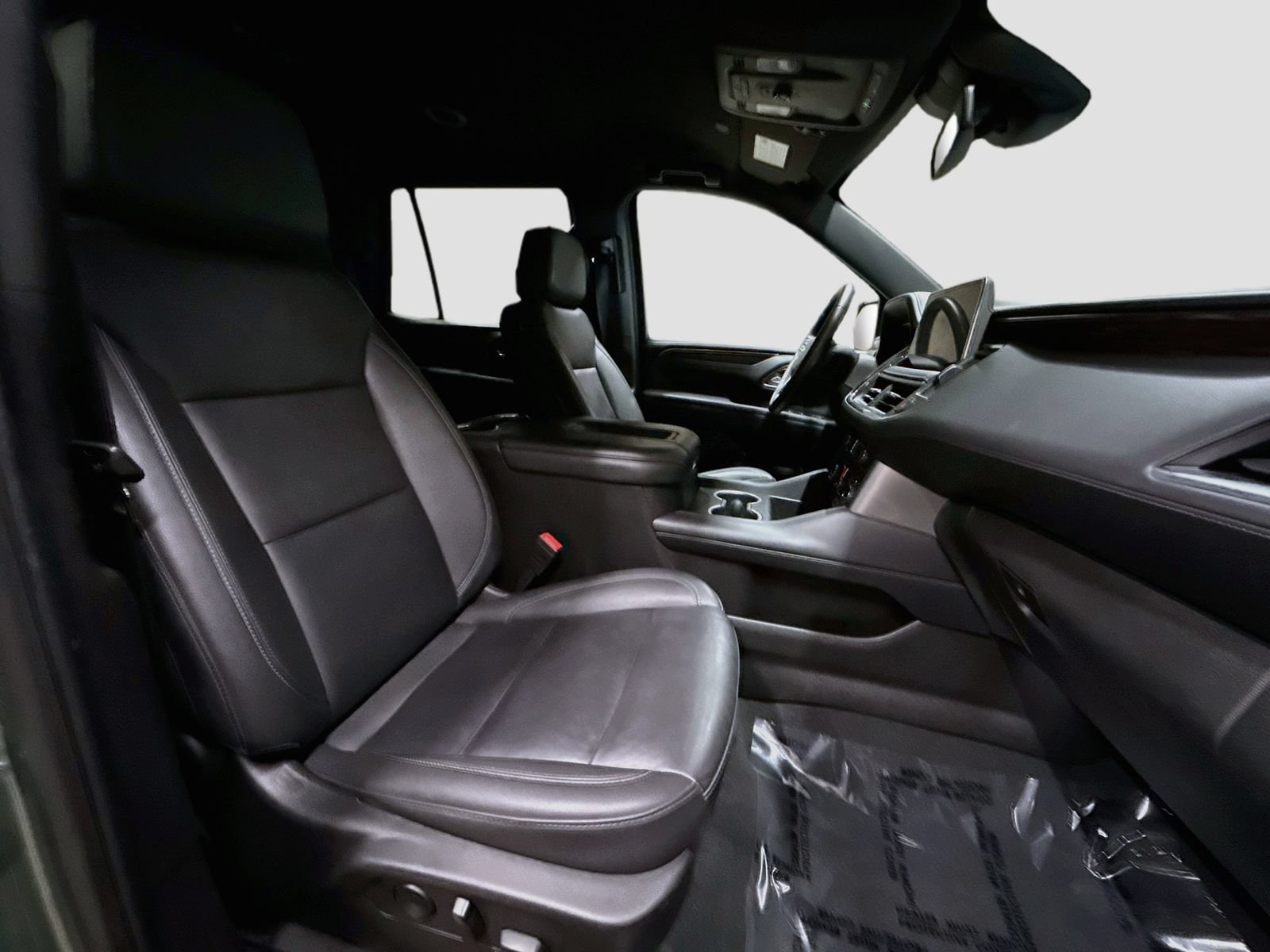 Used 2024 Chevrolet Tahoe LT AWD/4WD image 32