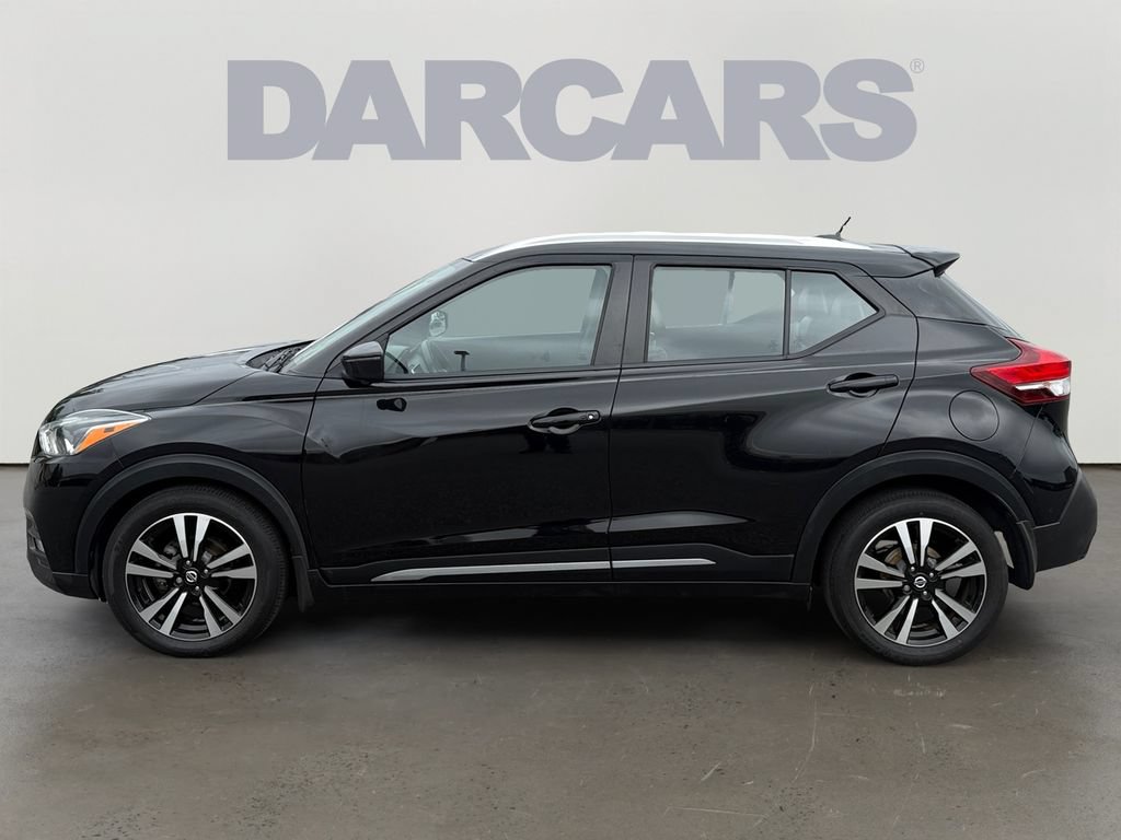 Used 2020 Nissan Kicks SR w/ SR Premium Package FWD image 4