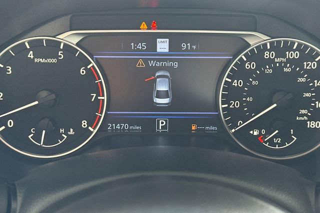 Used 2023 Nissan Altima 2.0 SR FWD image 29