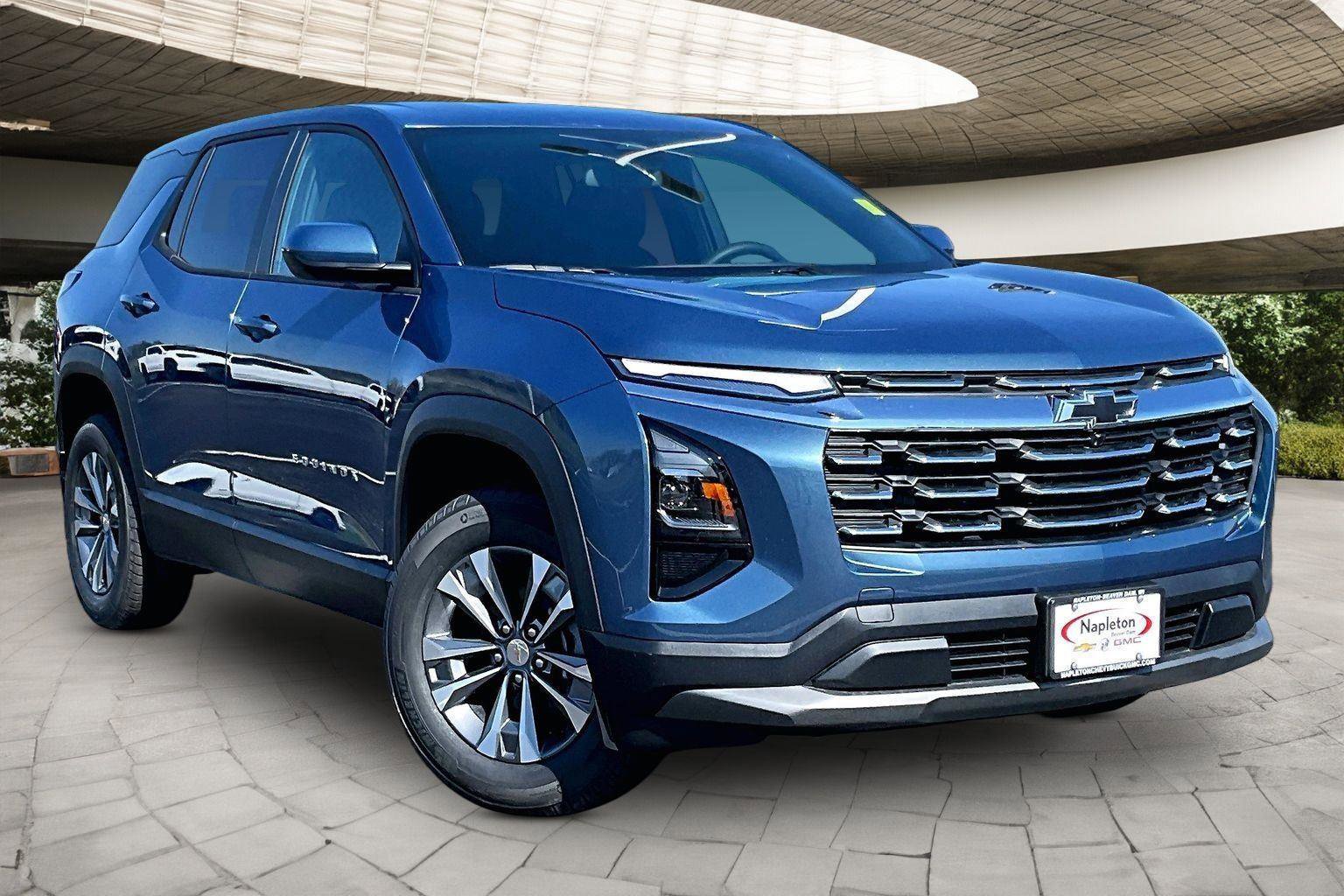 New 2026 Chevrolet Equinox LT AWD/4WD image 2