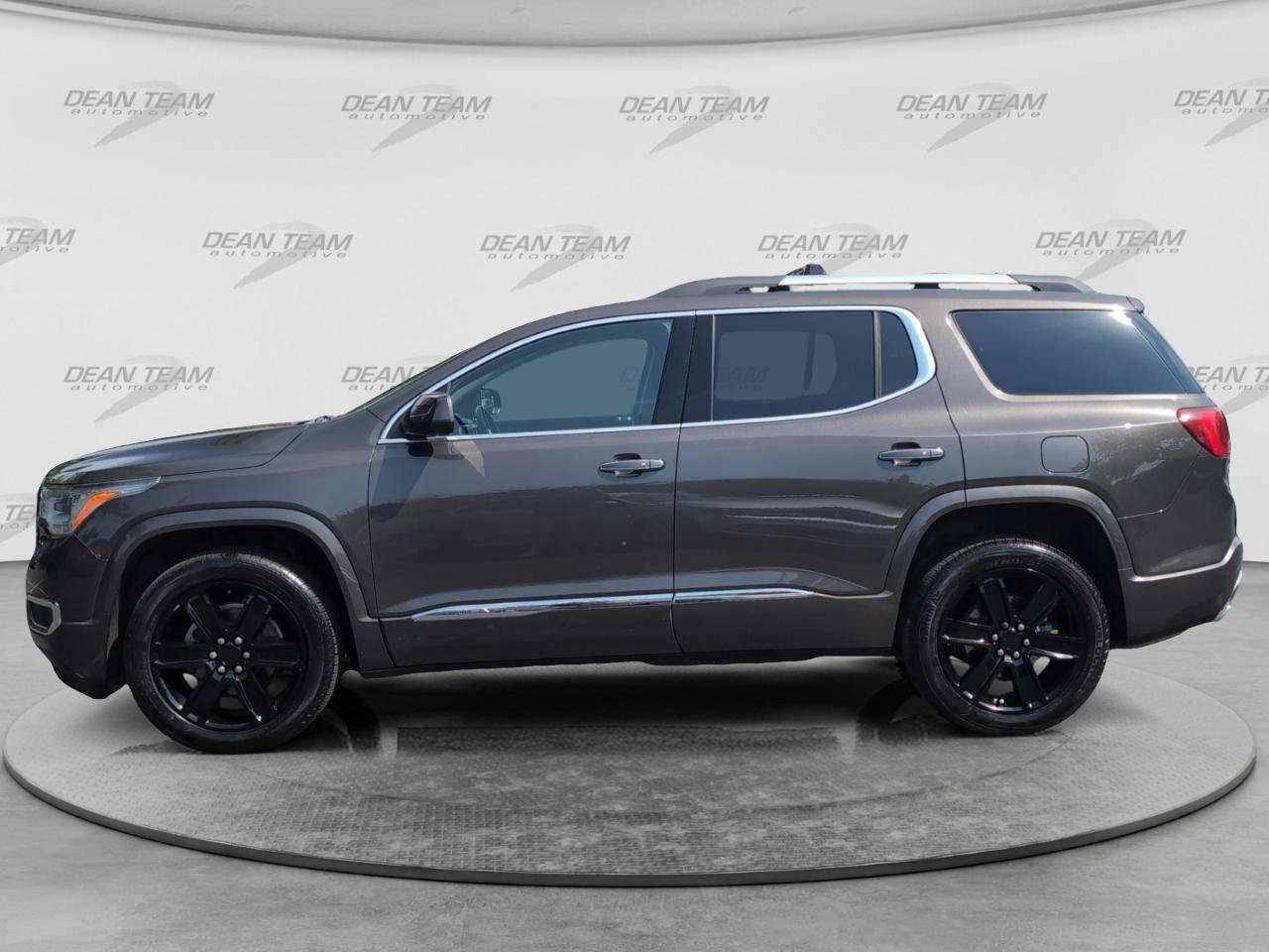 Used 2019 GMC Acadia Denali AWD/4WD image 4
