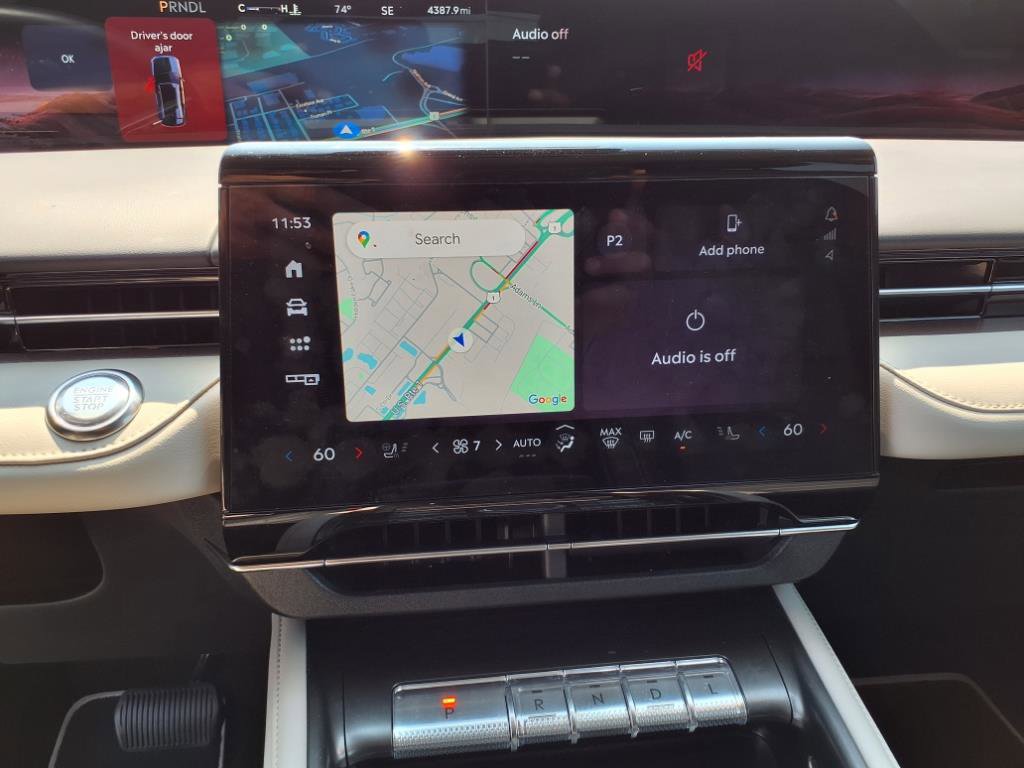 Used 2025 Lincoln Nautilus Premier image 21