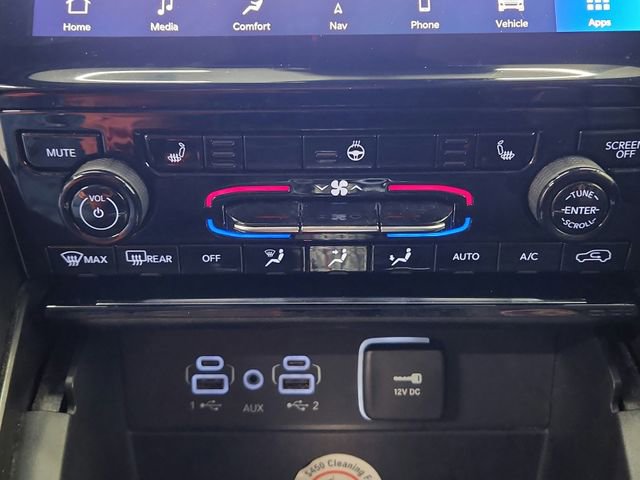 Used 2024 Jeep Grand Cherokee Limited RWD image 25