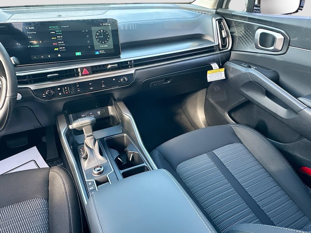 New 2026 Kia Sorento LX FWD image 21