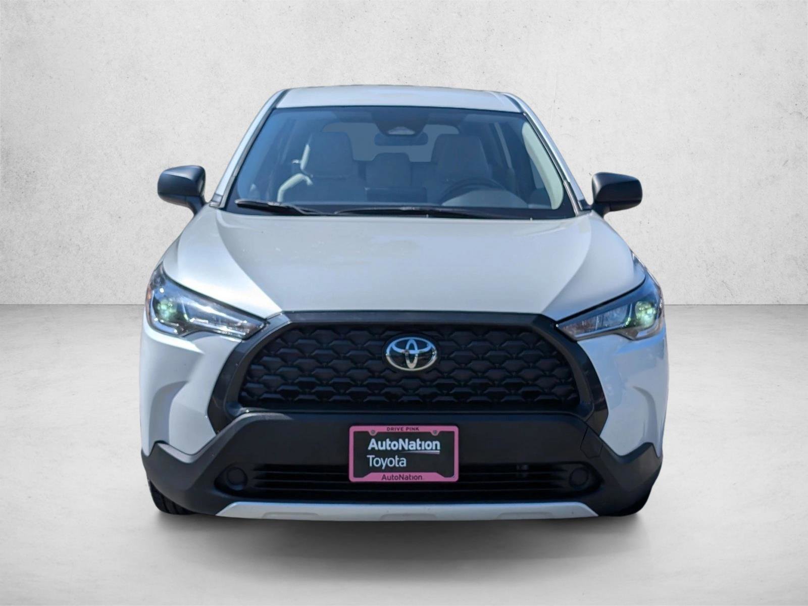 Certified 2024 Toyota Corolla Cross L AWD/4WD video 3