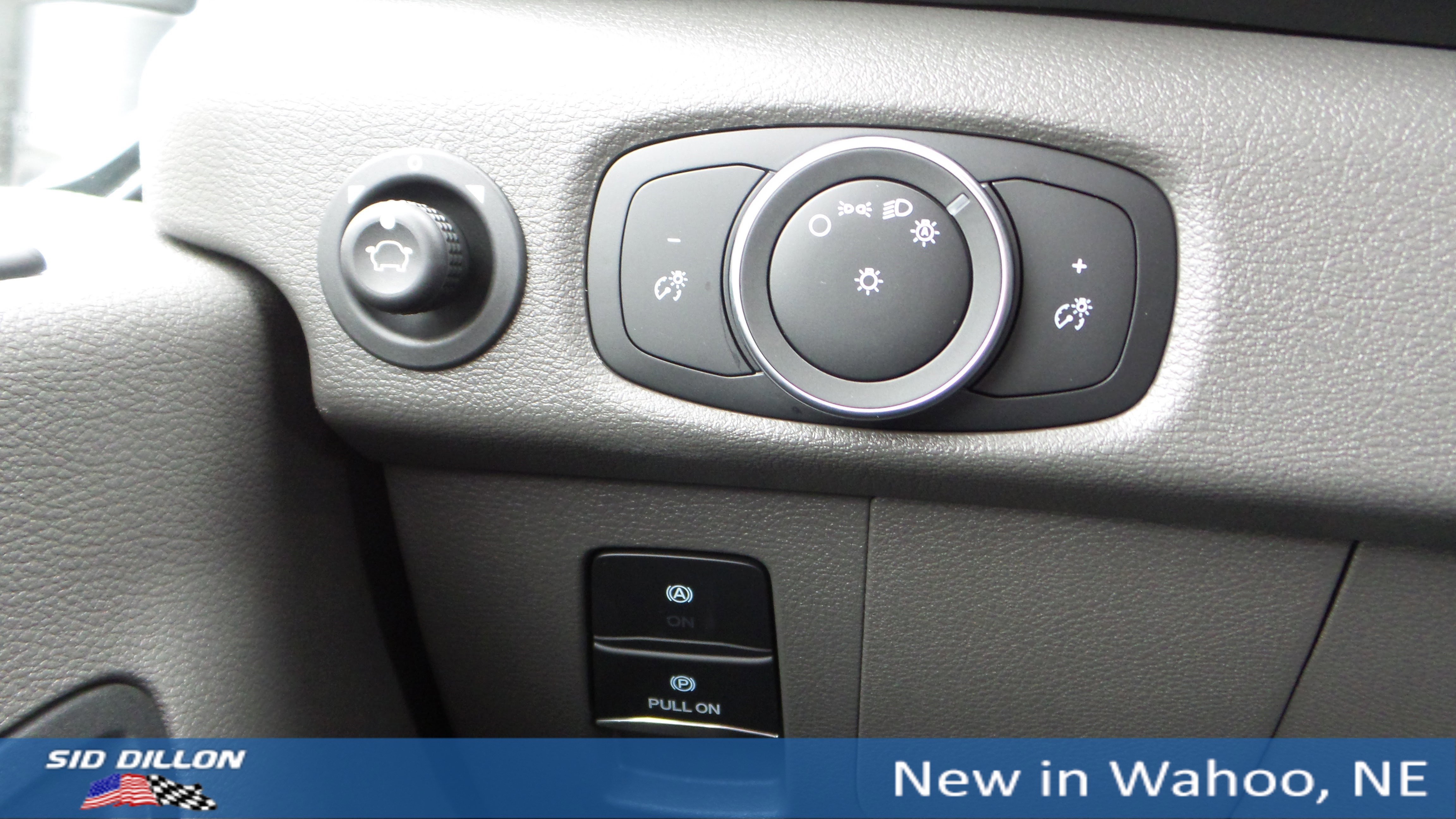 New 2025 Ford Transit 250 148 Medium Roof Extended AWD w/ Load Area Protection Package image 13