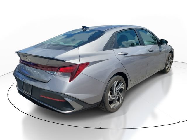 Used 2025 Hyundai Elantra Sport FWD video 2