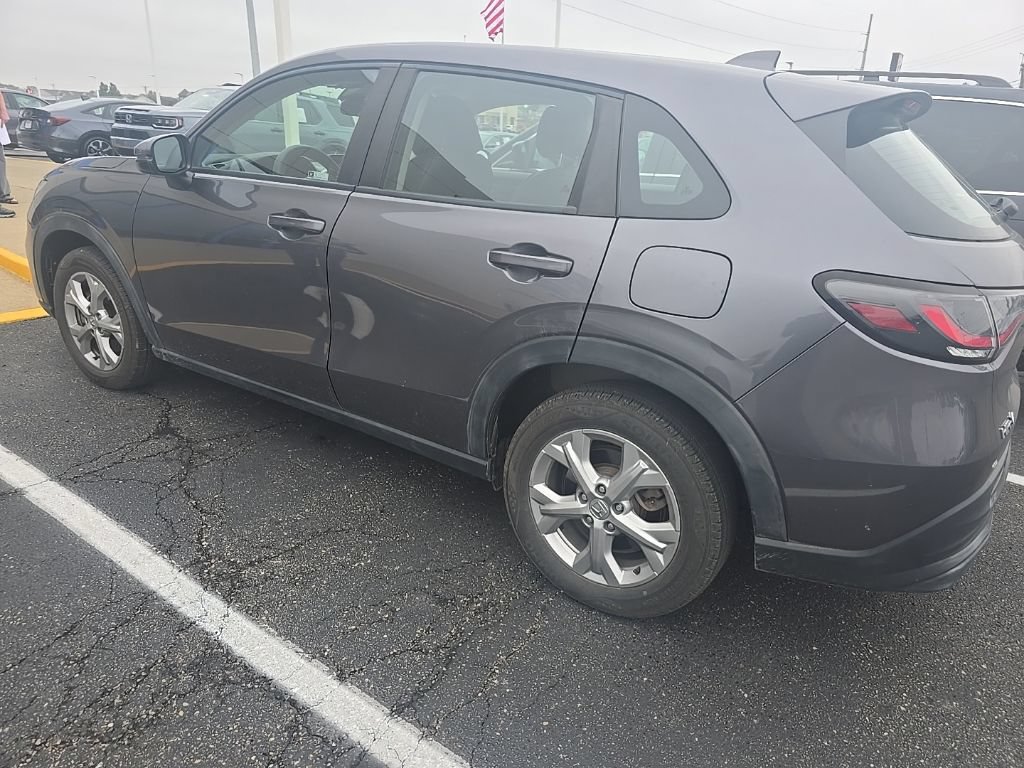 Used 2023 Honda HR-V LX image 5