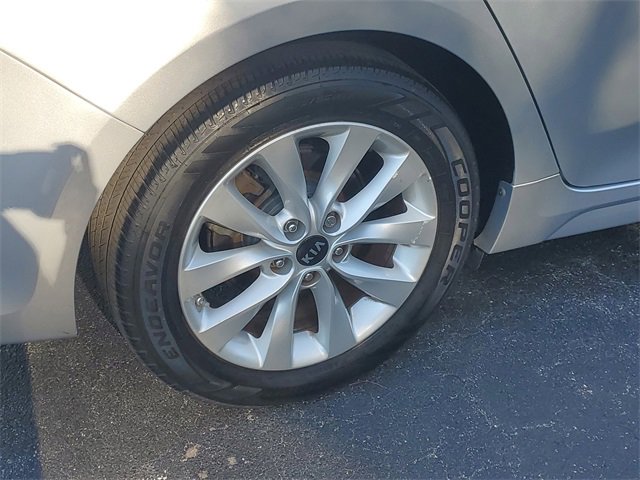 Used 2018 Kia Optima LX w/ 17" Alloy Wheels Package image 5
