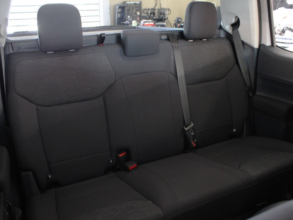Used 2025 Ford Maverick XL FWD image 29