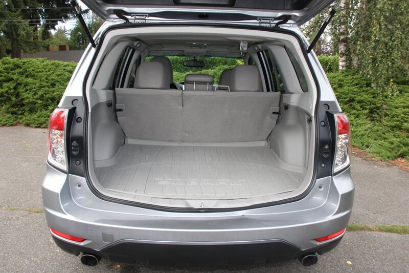 Used 2011 Subaru Forester 2.5X Limited AWD/4WD image 17