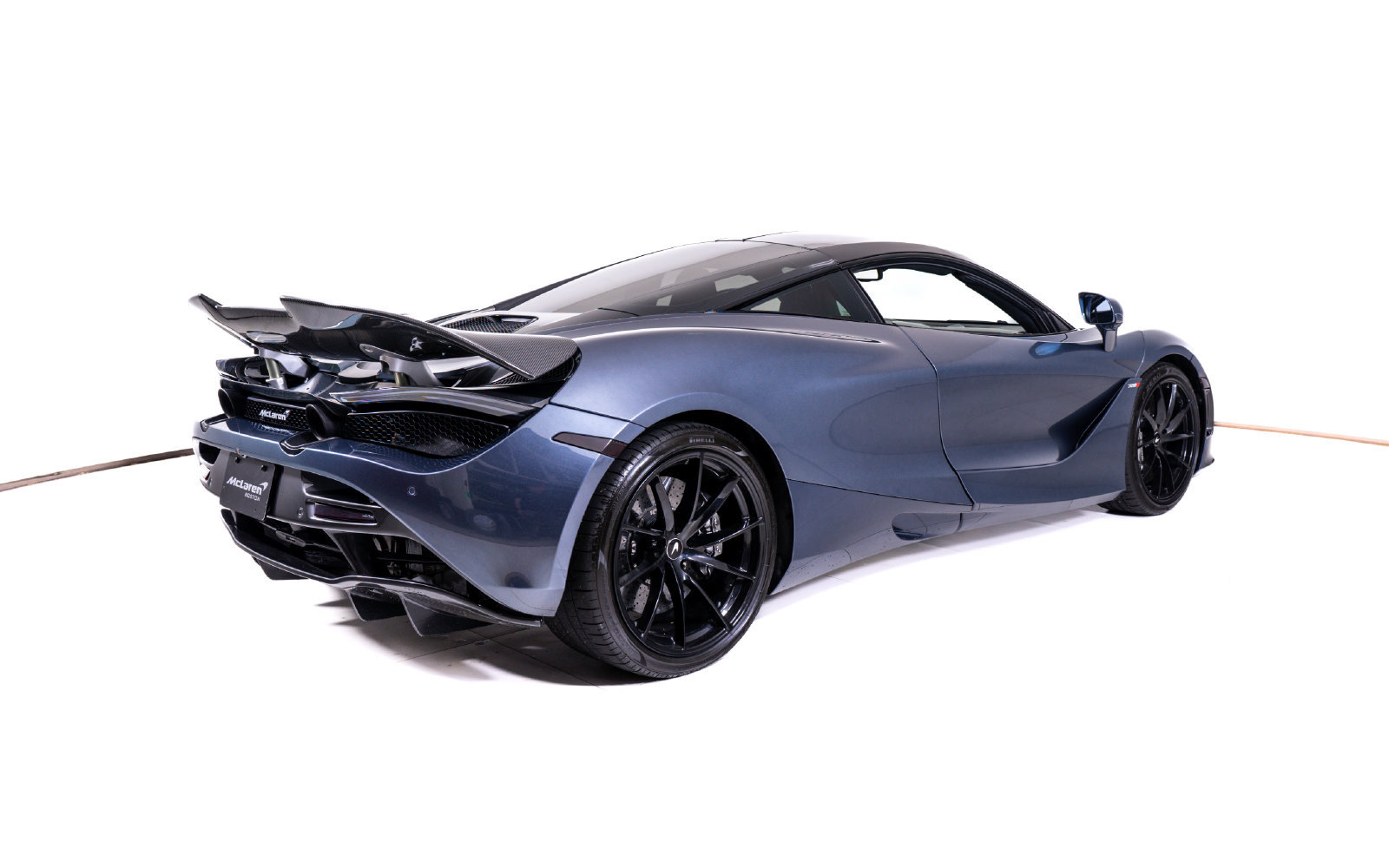 Used 2019 McLaren 720S RWD image 5