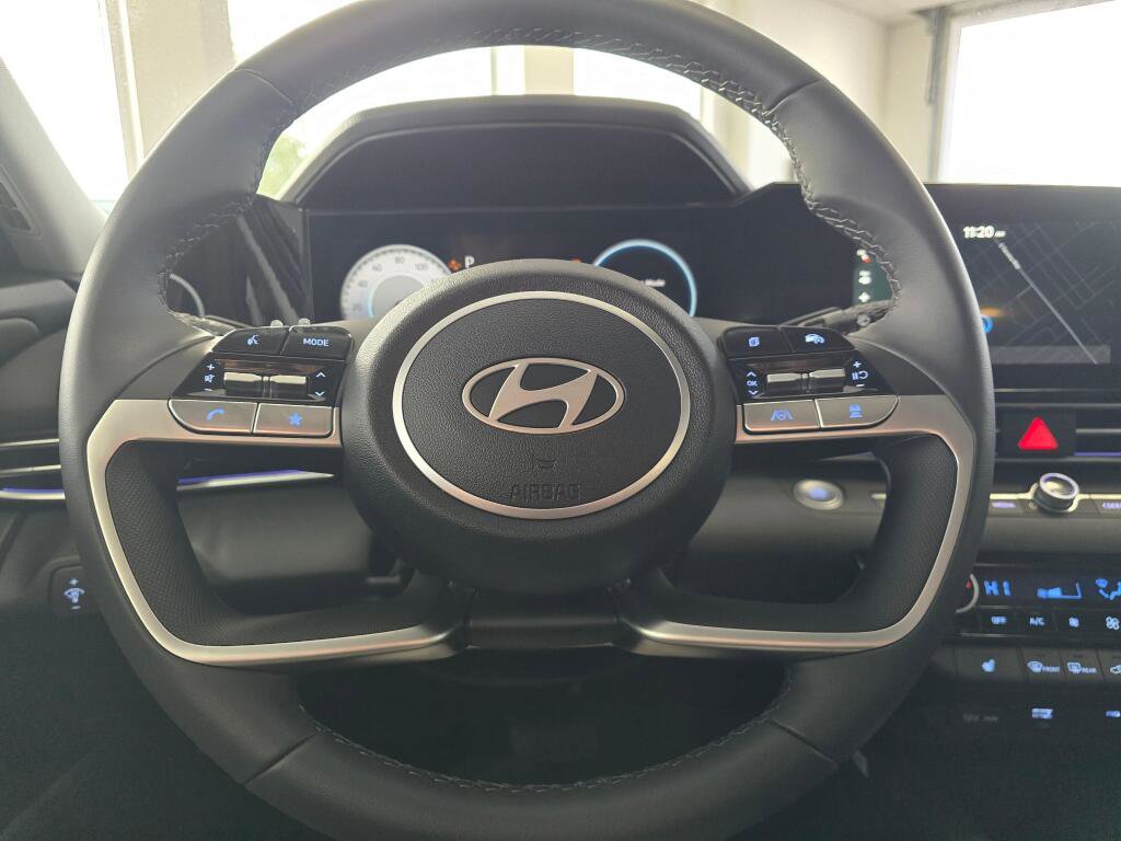 New 2026 Hyundai Elantra Limited image 24