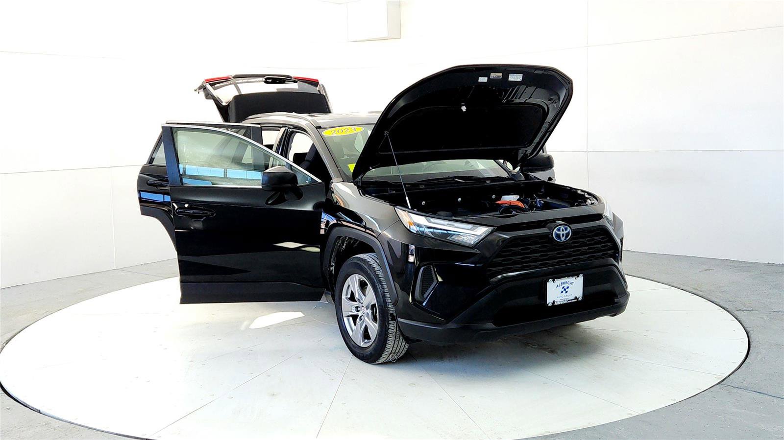 Certified 2023 Toyota RAV4 LE image 10