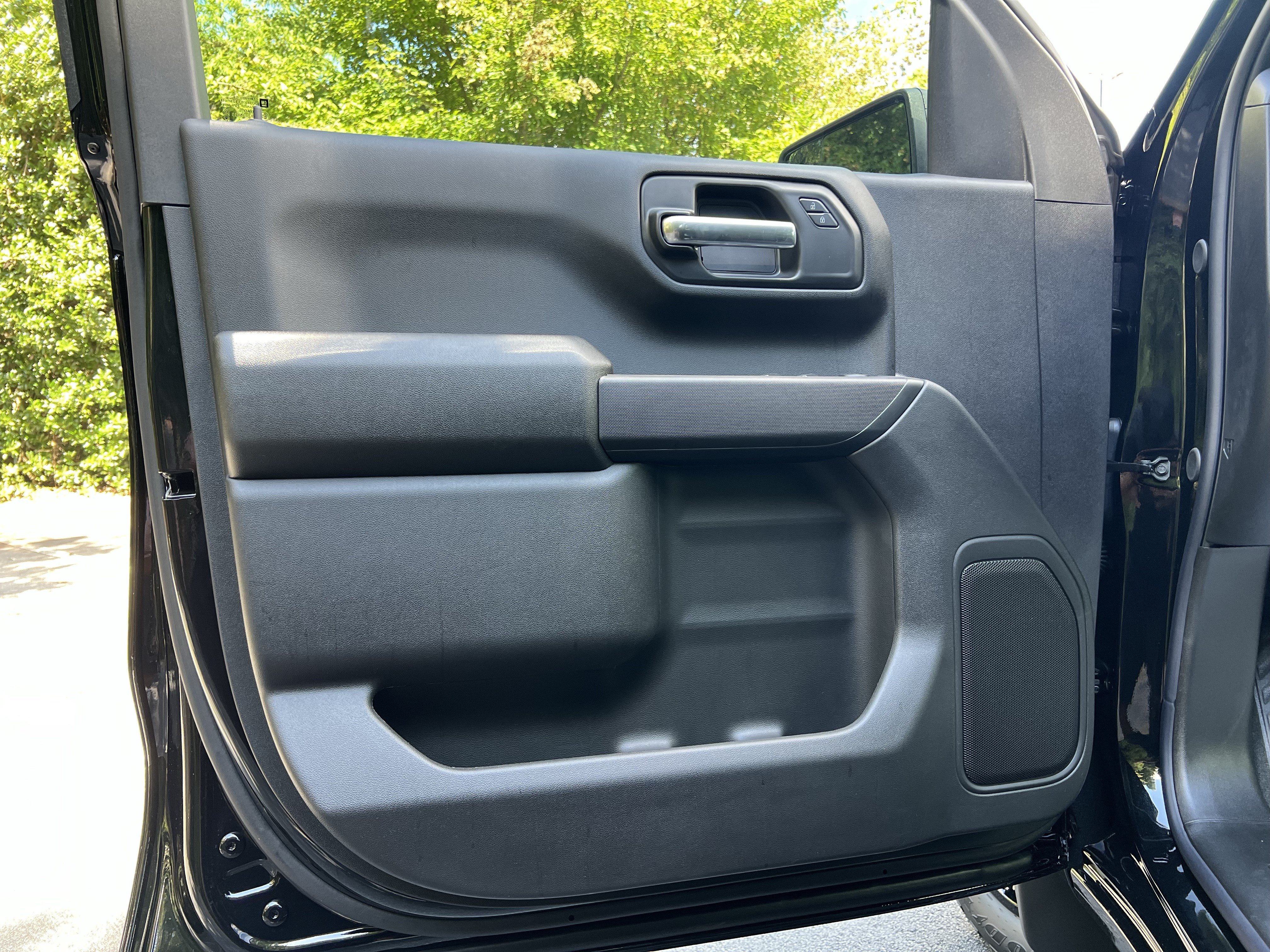 New 2026 Chevrolet Silverado 1500 Custom w/ Turbomax Blackout Package AWD/4WD image 15