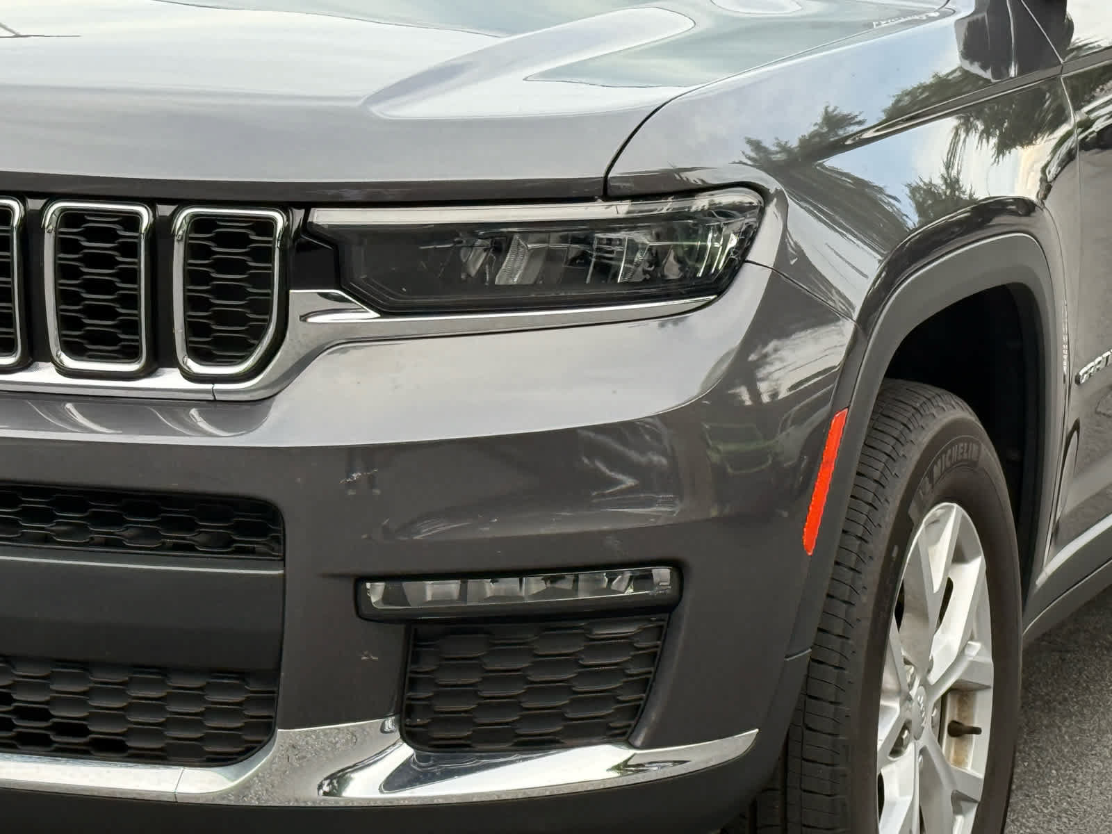 Used 2023 Jeep Grand Cherokee L Limited AWD/4WD image 10