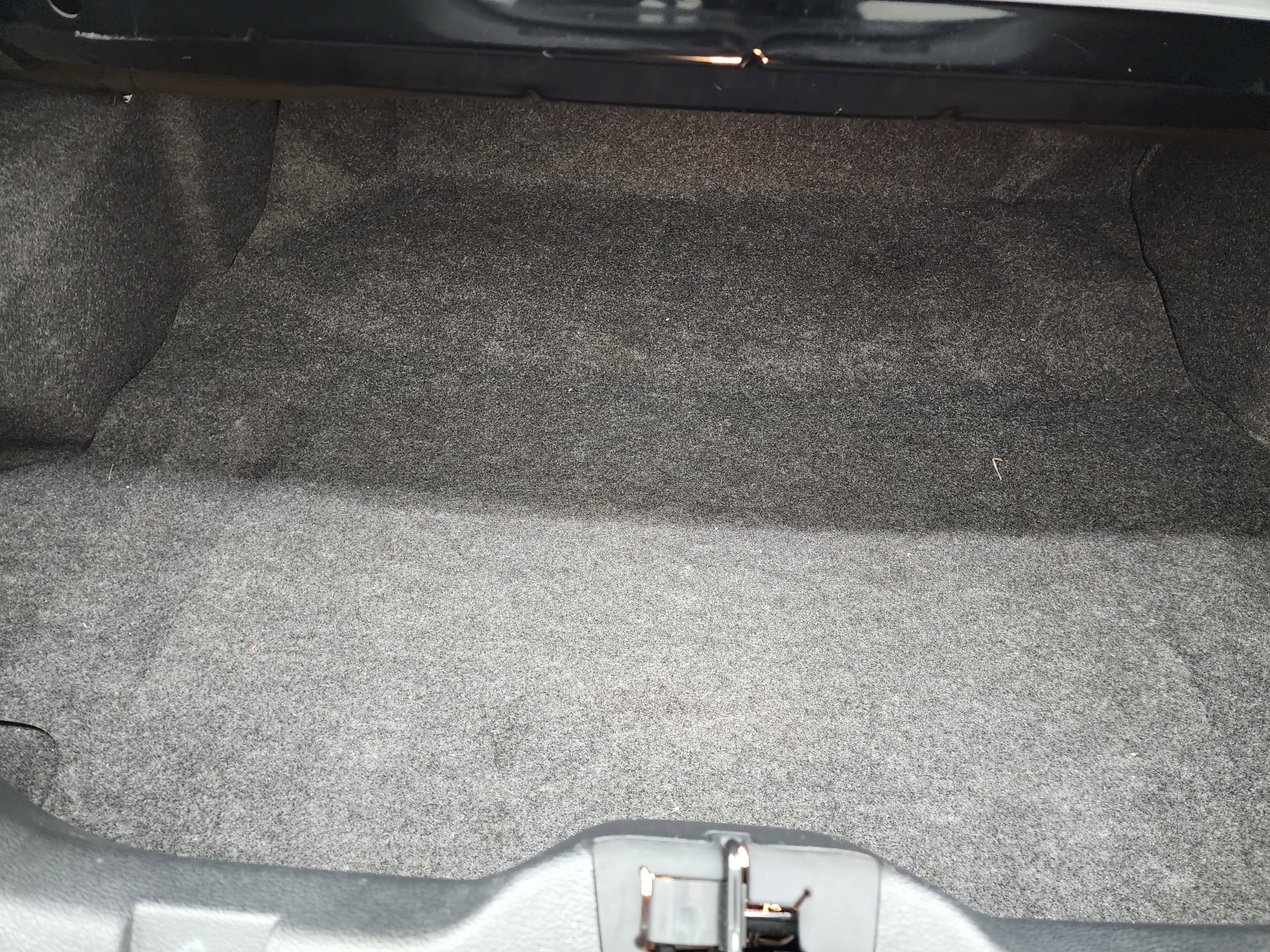 Used 2010 Ford Mustang GT Premium image 25