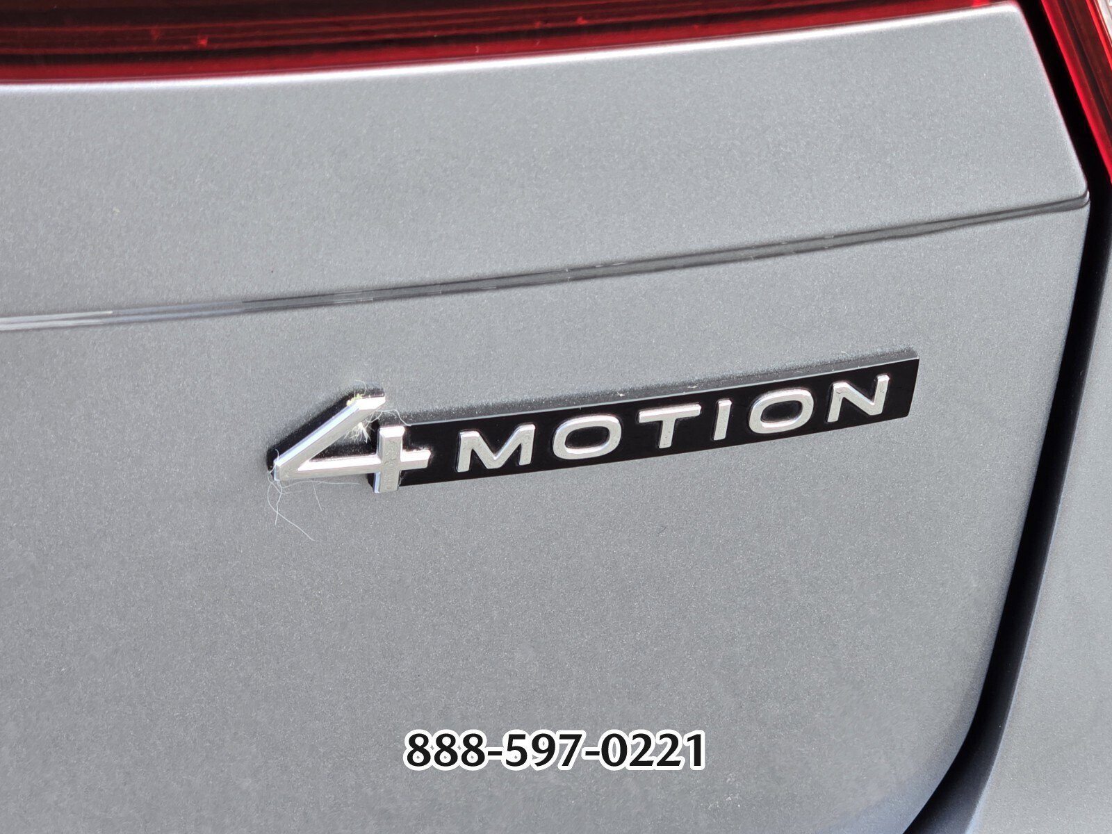 Used 2022 Volkswagen Tiguan SE image 14