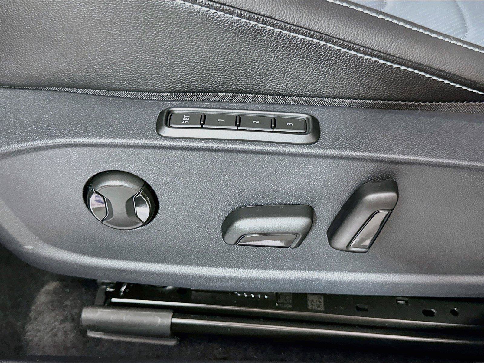 Certified 2026 Volkswagen Jetta SEL FWD image 20