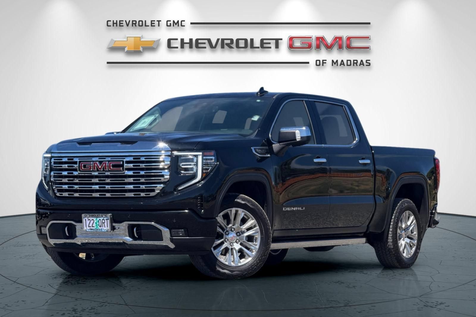 Used 2025 GMC Sierra 1500 Denali AWD/4WD image 7