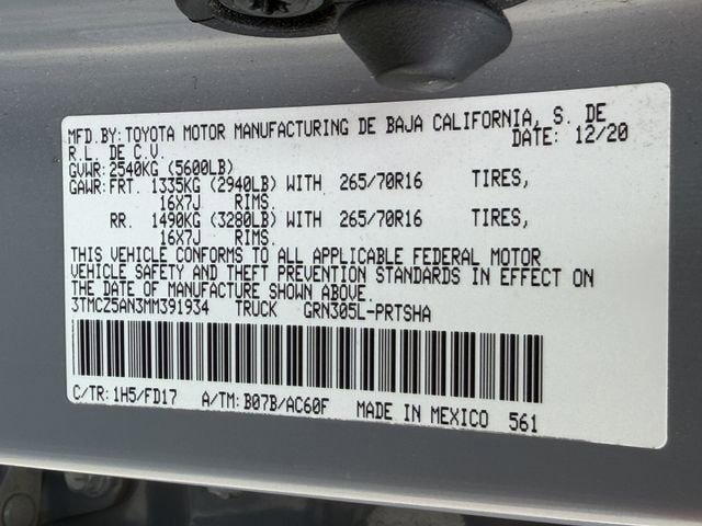 Certified 2021 Toyota Tacoma TRD Off-Road w/ Technology Package AWD/4WD image 32