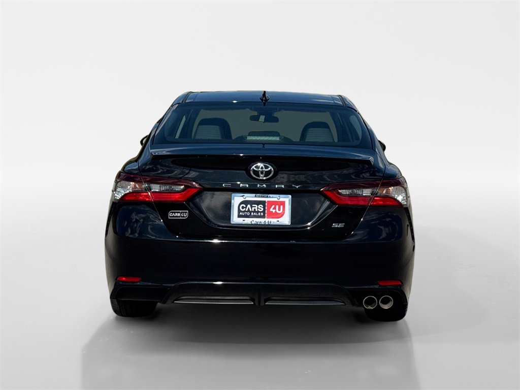 Used 2021 Toyota Camry SE image 6