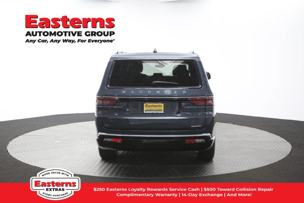 Used 2024 Jeep Wagoneer L Series II w/ Flexible Seating Group RWD image 45