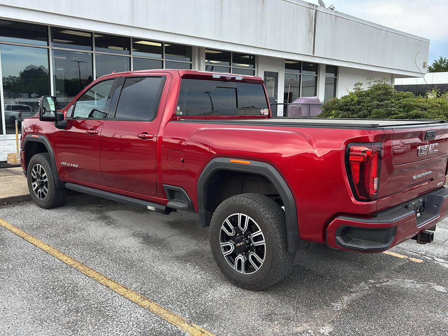 Used 2023 GMC Sierra 2500 AT4 w/ AT4 Premium Plus Package image 5