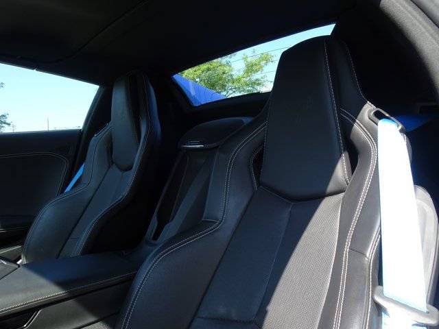 Used 2021 Chevrolet Corvette Stingray Convertible w/ 1LT RWD image 11