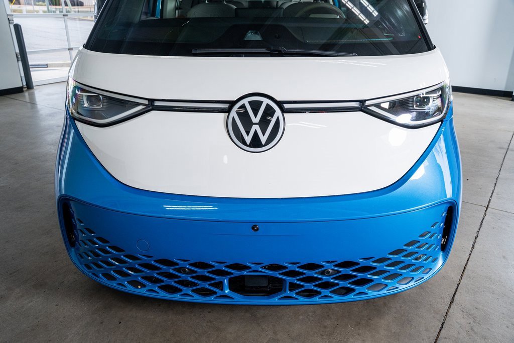 Used 2025 Volkswagen ID. Buzz 1st Edition image 14