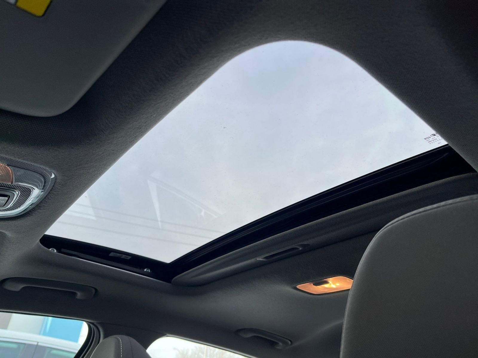 Used 2025 Hyundai Elantra SEL image 25