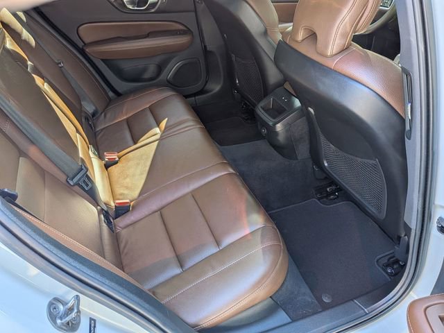 Certified 2023 Volvo V60 B5 Cross Country Plus w/ Climate Package AWD/4WD image 27