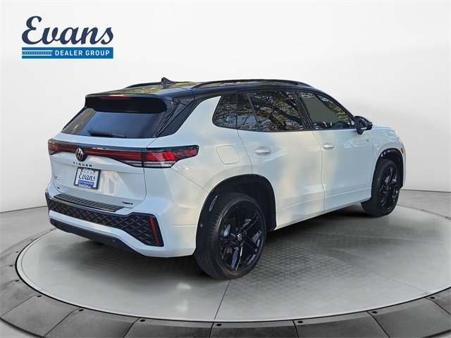 New 2026 Volkswagen Tiguan SE R-Line image 5