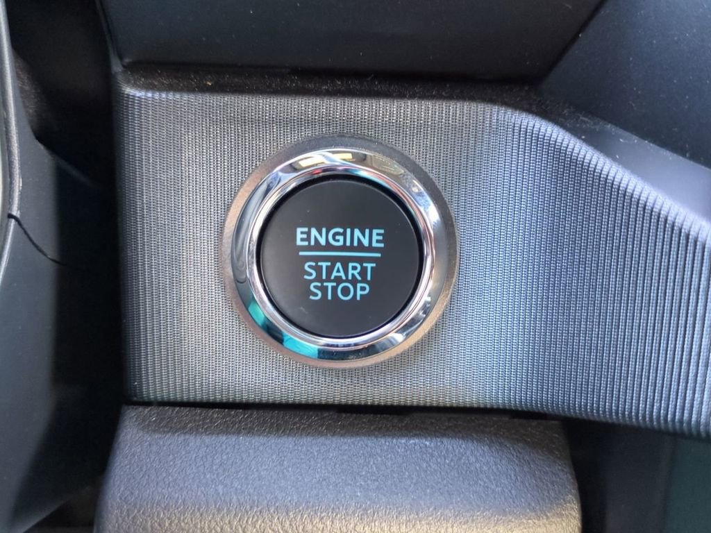 Used 2024 Ford F250 Platinum image 29