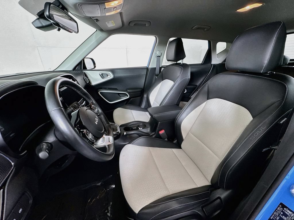 Used 2023 Kia Soul GT-Line FWD image 20