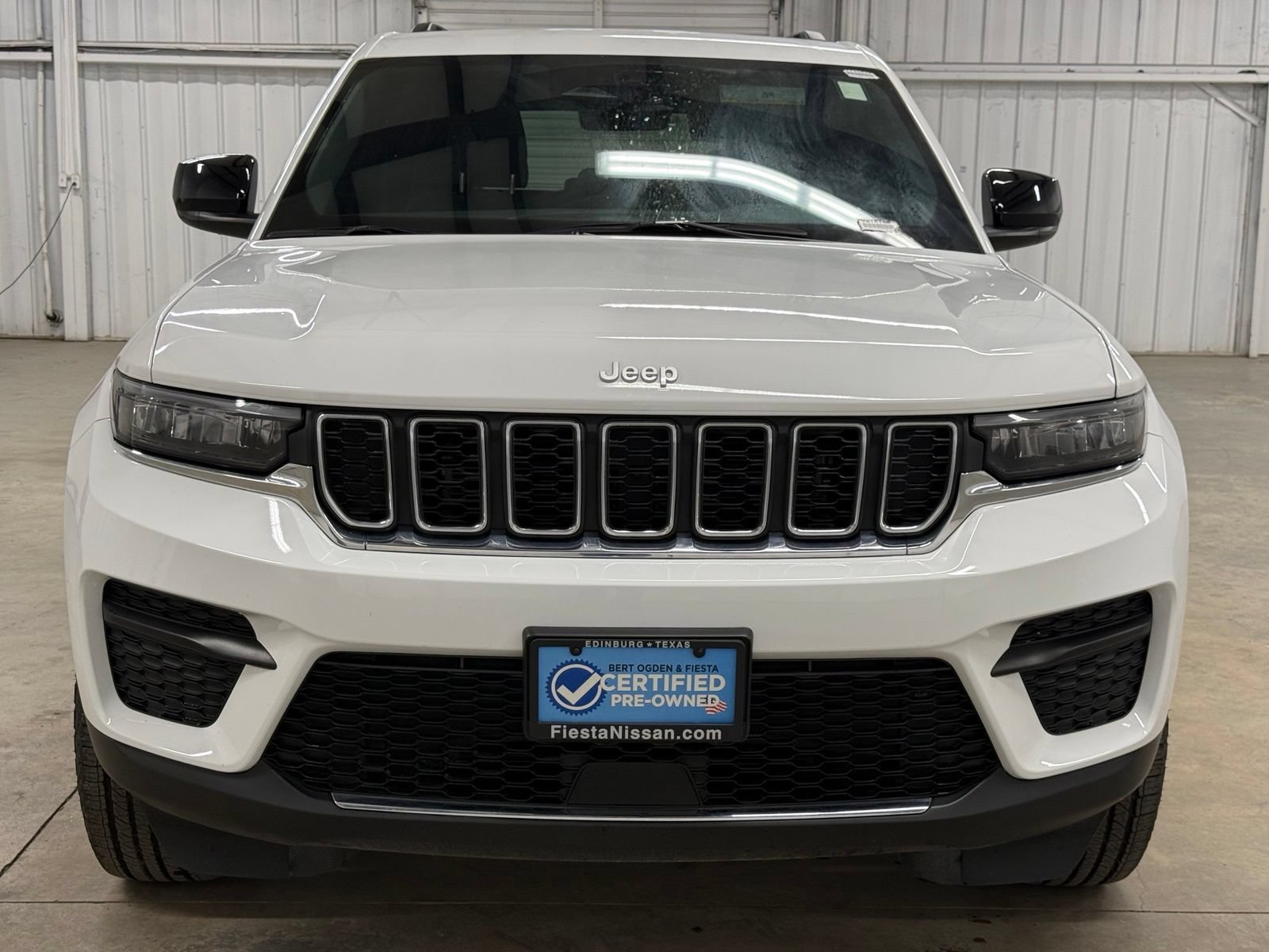 Used 2025 Jeep Grand Cherokee Laredo w/ MOPAR Finishing Package RWD image 4