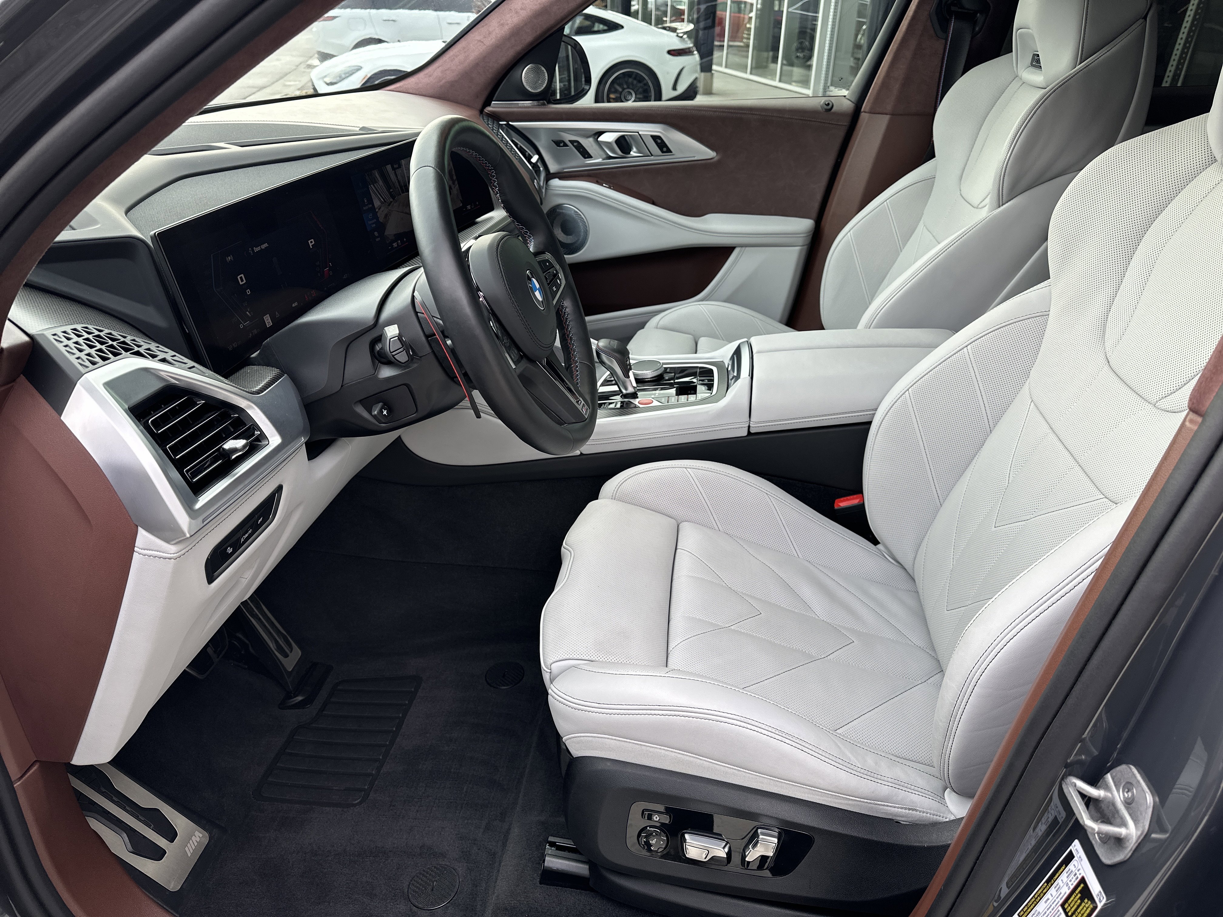 Used 2024 BMW XM image 12