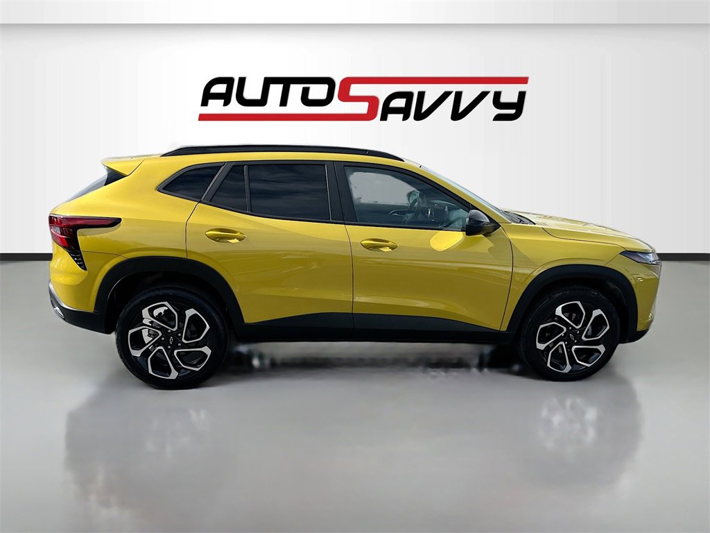Used 2025 Chevrolet Trax RS w/ Driver Confidence Package image 8