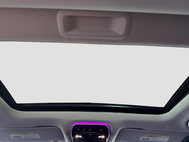 Used 2023 Mercedes-Benz C 300 Sedan image 21