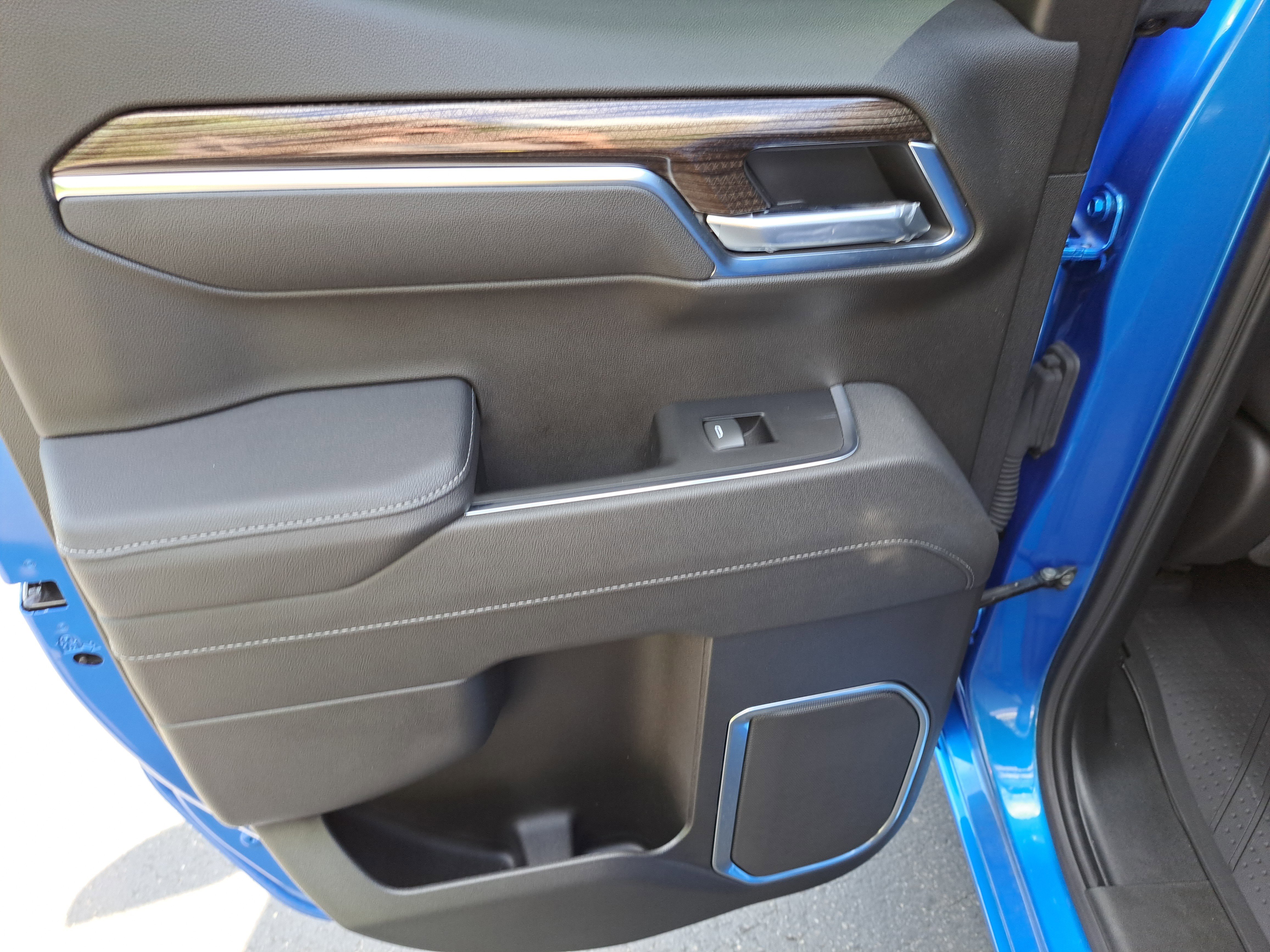 Used 2025 Chevrolet Silverado 1500 LT w/ All Star Edition Plus image 11