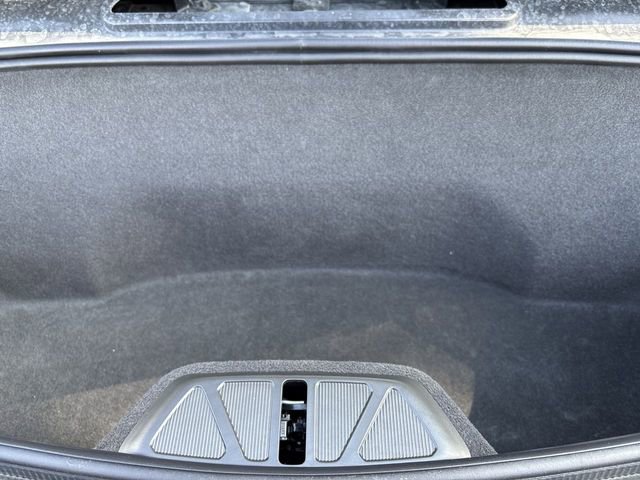 Used 2024 Chevrolet Corvette Stingray Convertible w/ Z51 Performance Package image 22