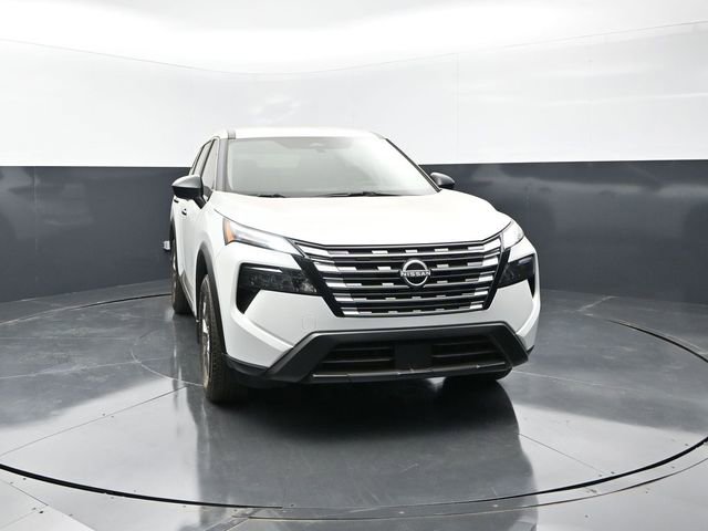 Certified 2025 Nissan Rogue S image 5