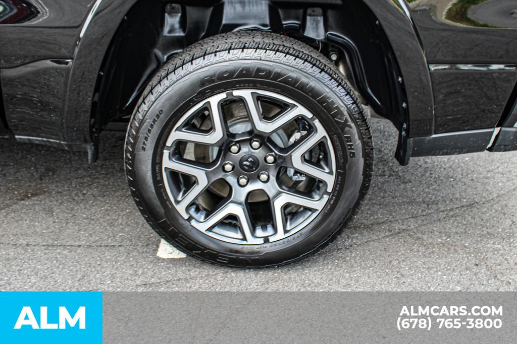 Used 2025 RAM 1500 Laramie AWD/4WD image 12