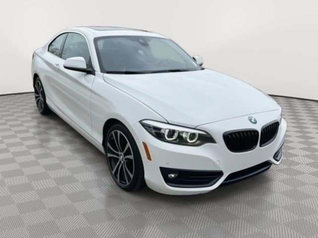 Used 2020 BMW 230i xDrive Coupe w/ Premium Package image 4