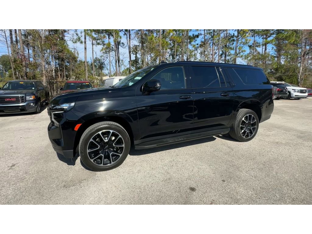 Certified 2023 Chevrolet Suburban RST w/ Luxury Package image 5